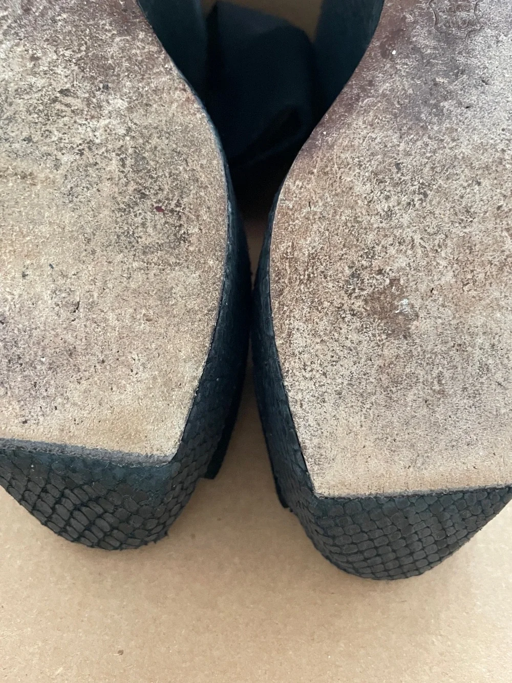 Donald Pliner Sandals